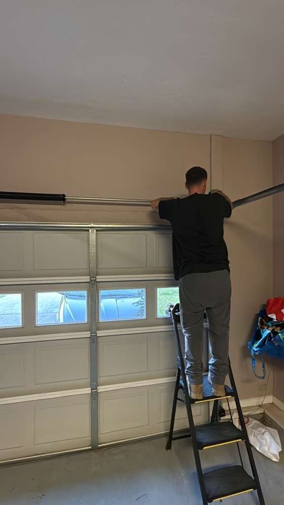 Garage door repair work, gallery photo 11